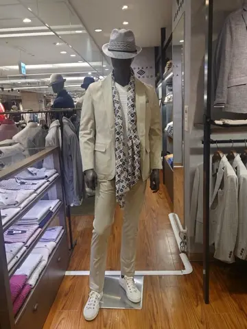 JOSEPH ABBOUD 三宅 コーディネート画像