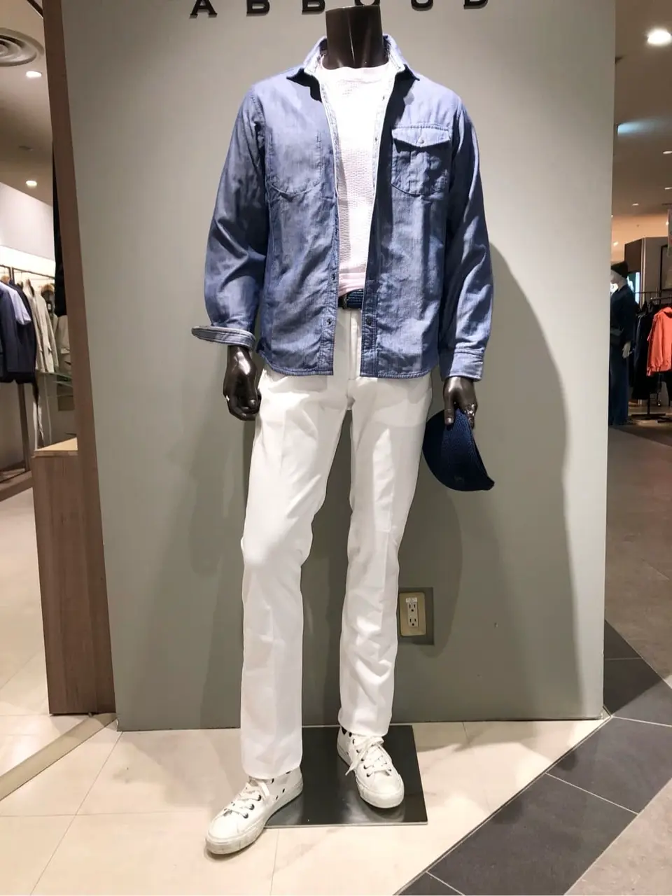 JOSEPH ABBOUD 川田 コーディネート画像