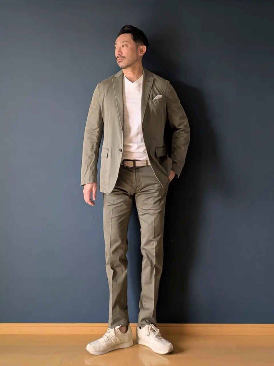 JOSEPH ABBOUD 安東 コーディネート画像