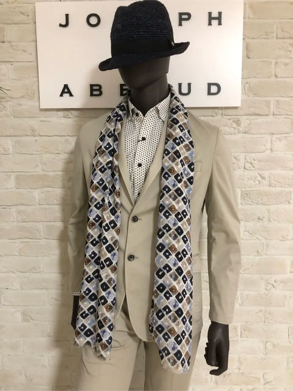 JOSEPH ABBOUD 山口 コーディネート画像
