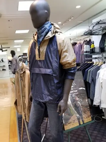 JOSEPH ABBOUD スタッフ コーディネート画像