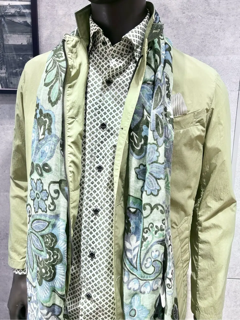 JOSEPH ABBOUD 二澤 コーディネート画像