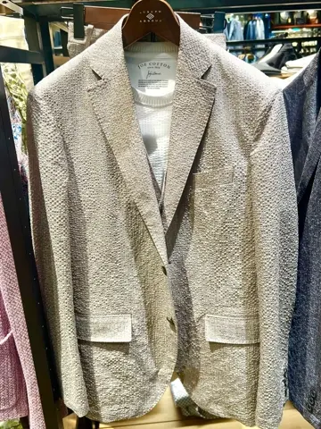 JOSEPH ABBOUD 新林 コーディネート画像