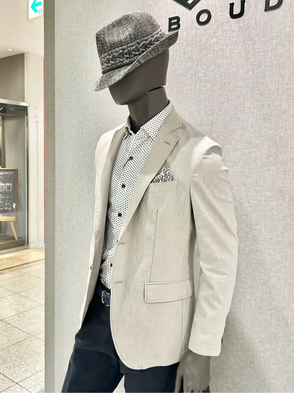 JOSEPH ABBOUD 上田 コーディネート画像