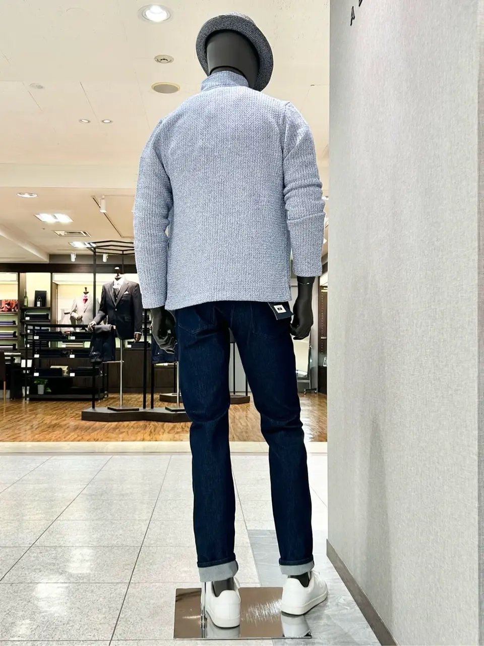 JOSEPH ABBOUD 上田 コーディネート画像