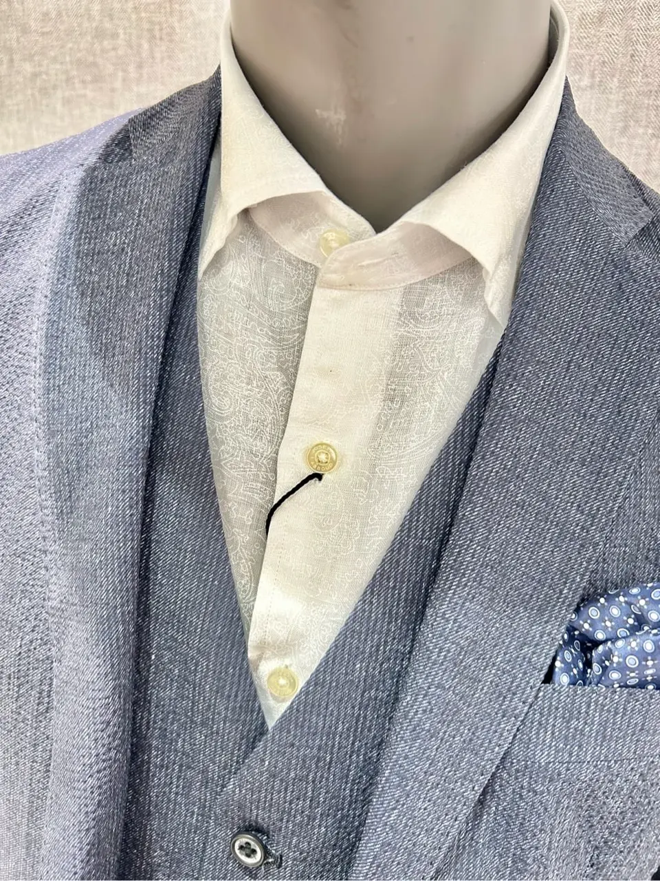 JOSEPH ABBOUD 上田 コーディネート画像