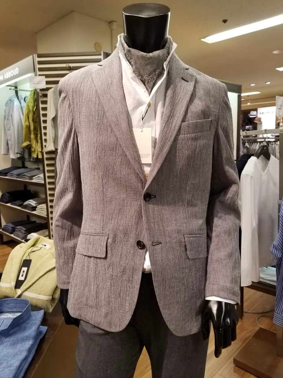JOSEPH ABBOUD 藤川 コーディネート画像