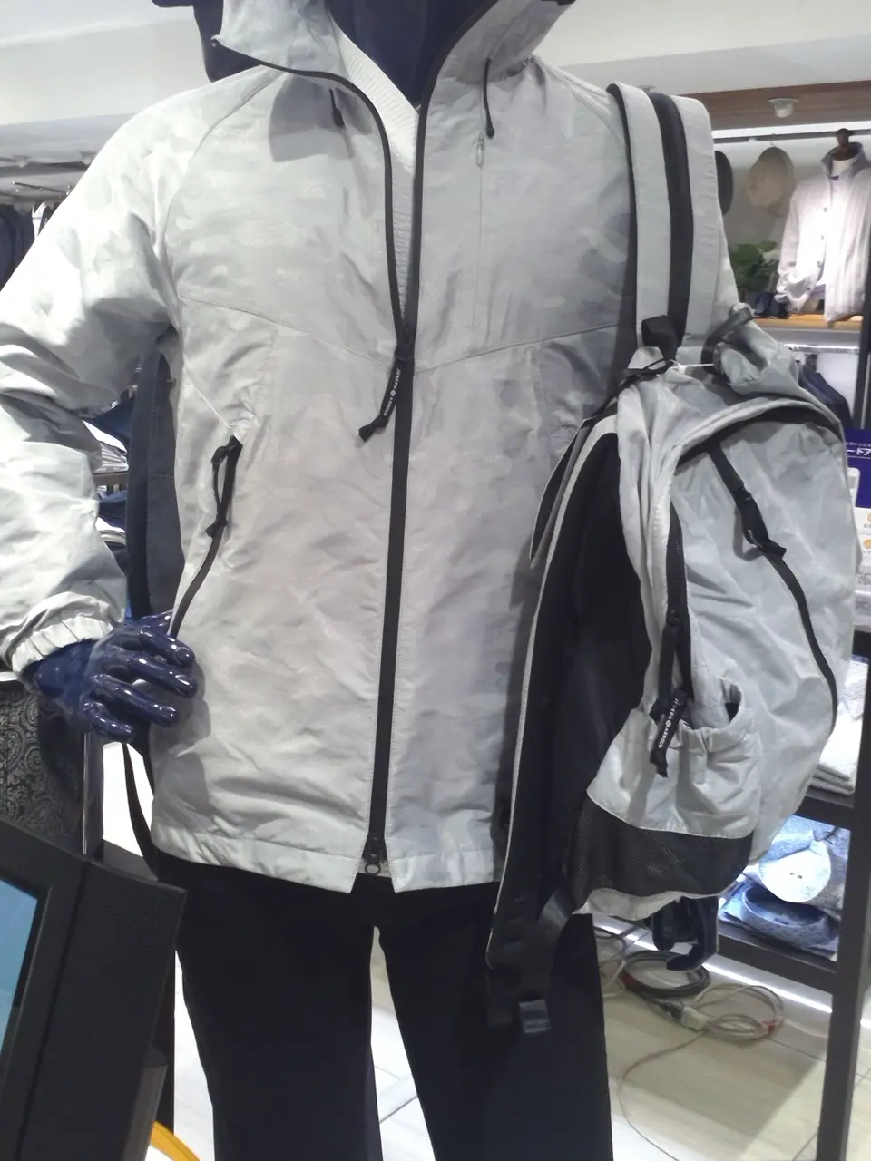  篠塚 コーディネート画像