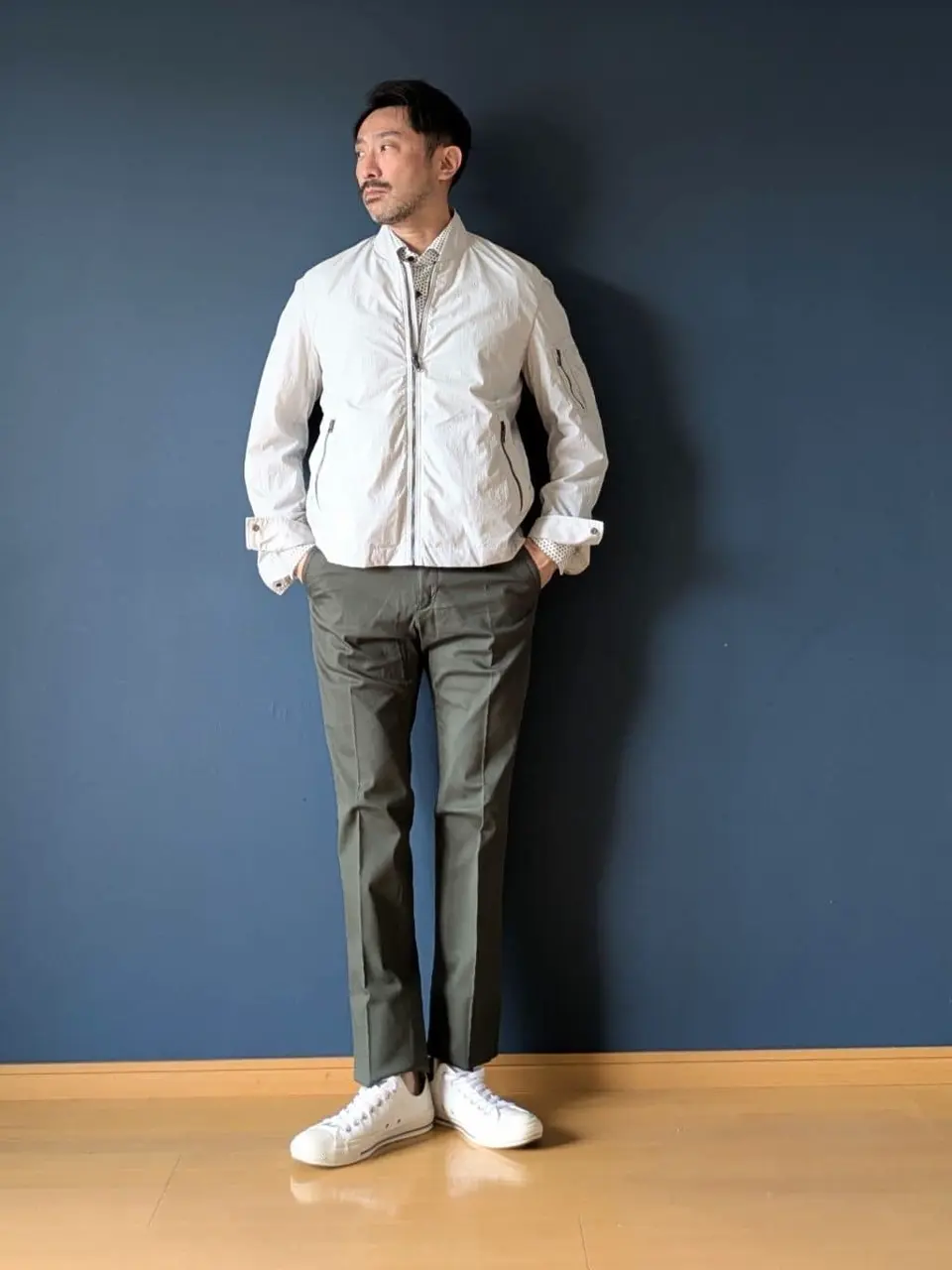 JOSEPH ABBOUD 安東 コーディネート画像