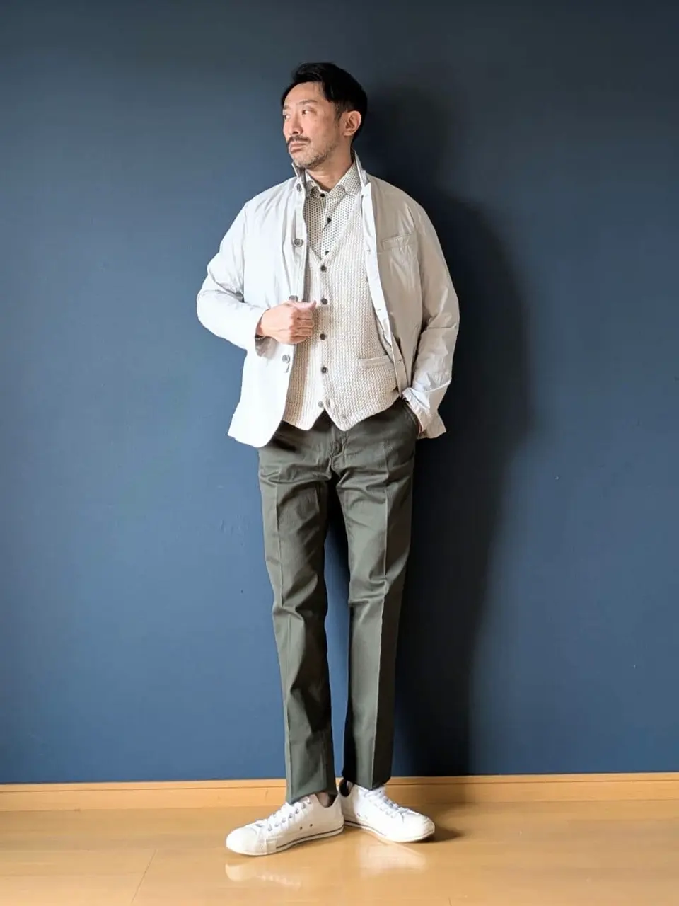 JOSEPH ABBOUD 安東 コーディネート画像