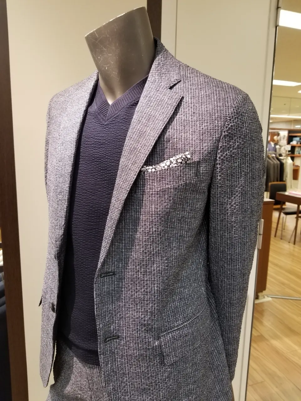 JOSEPH ABBOUD 藤川 コーディネート画像