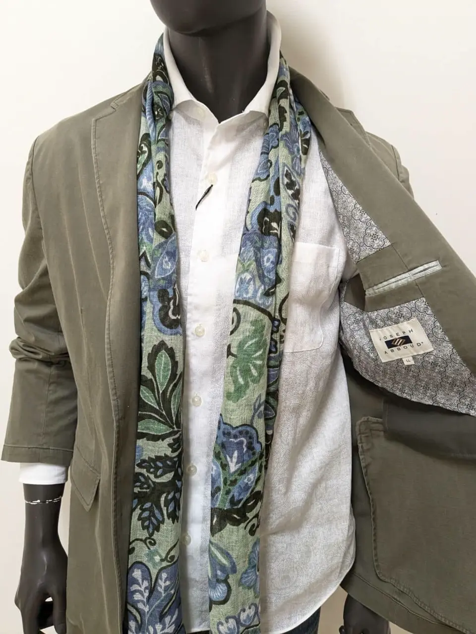 JOSEPH ABBOUD 大久 コーディネート画像