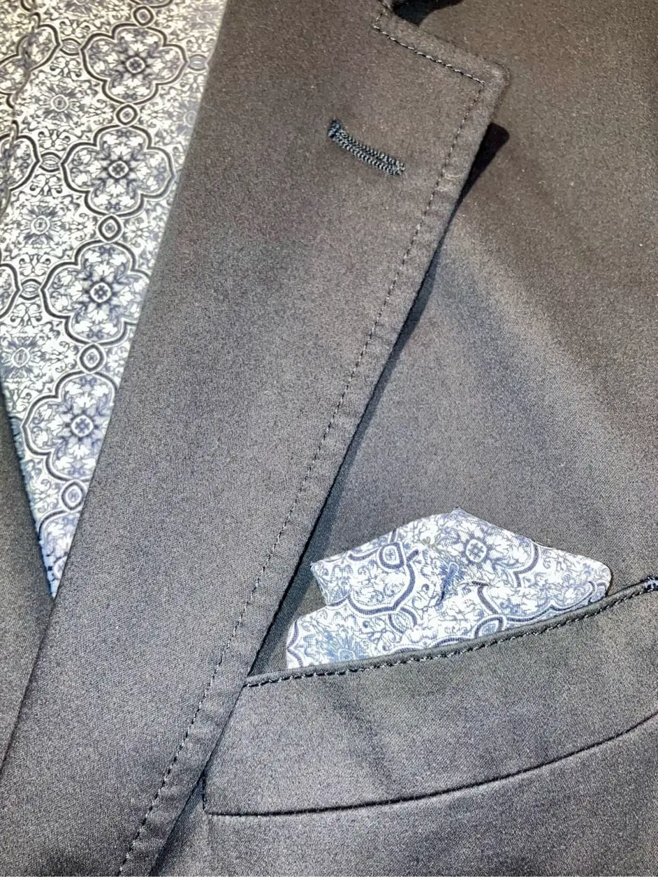 JOSEPH ABBOUD 足立 コーディネート画像