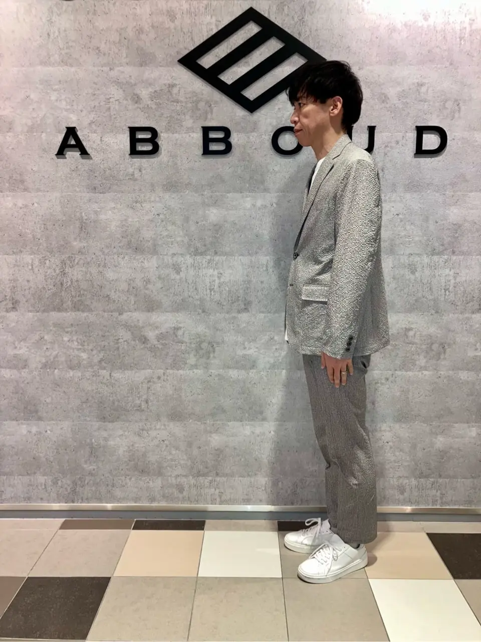 JOSEPH ABBOUD 足立 コーディネート画像