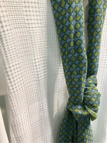 JOSEPH ABBOUD スタッフ コーディネート画像