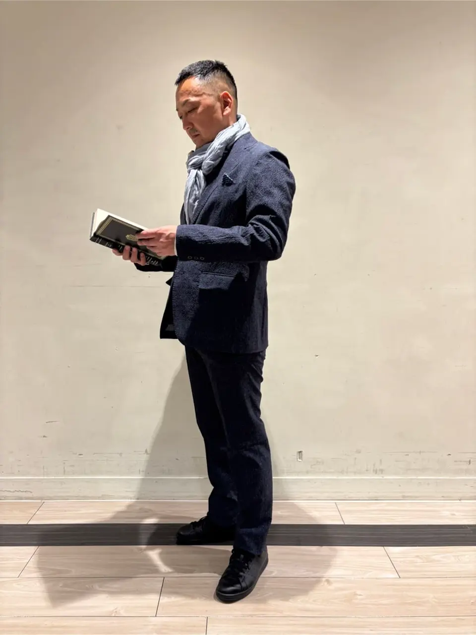 JOSEPH ABBOUD 佐藤 コーディネート画像