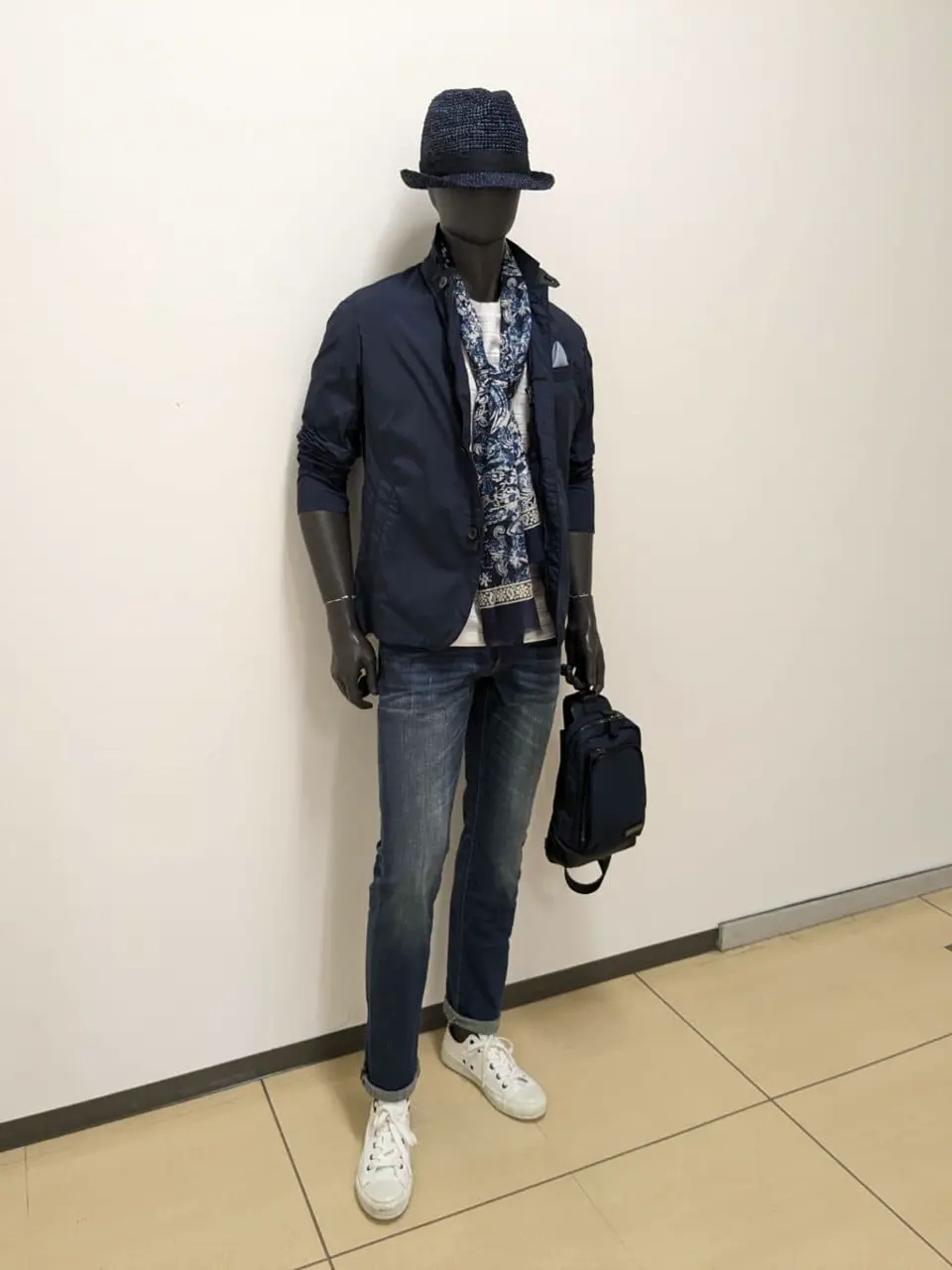 JOSEPH ABBOUD 大久 コーディネート画像