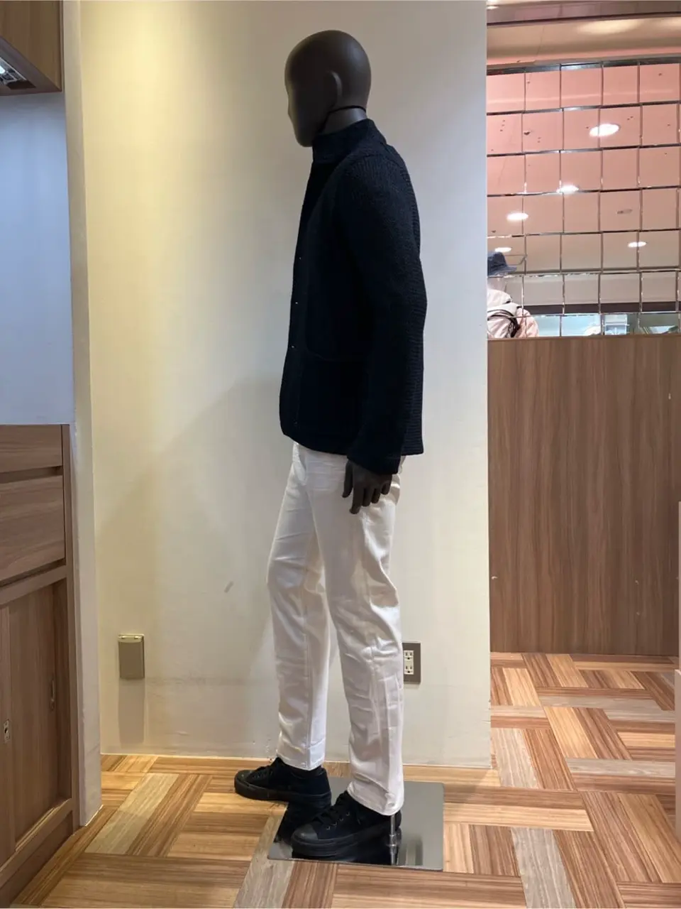 JOSEPH ABBOUD 小城 コーディネート画像