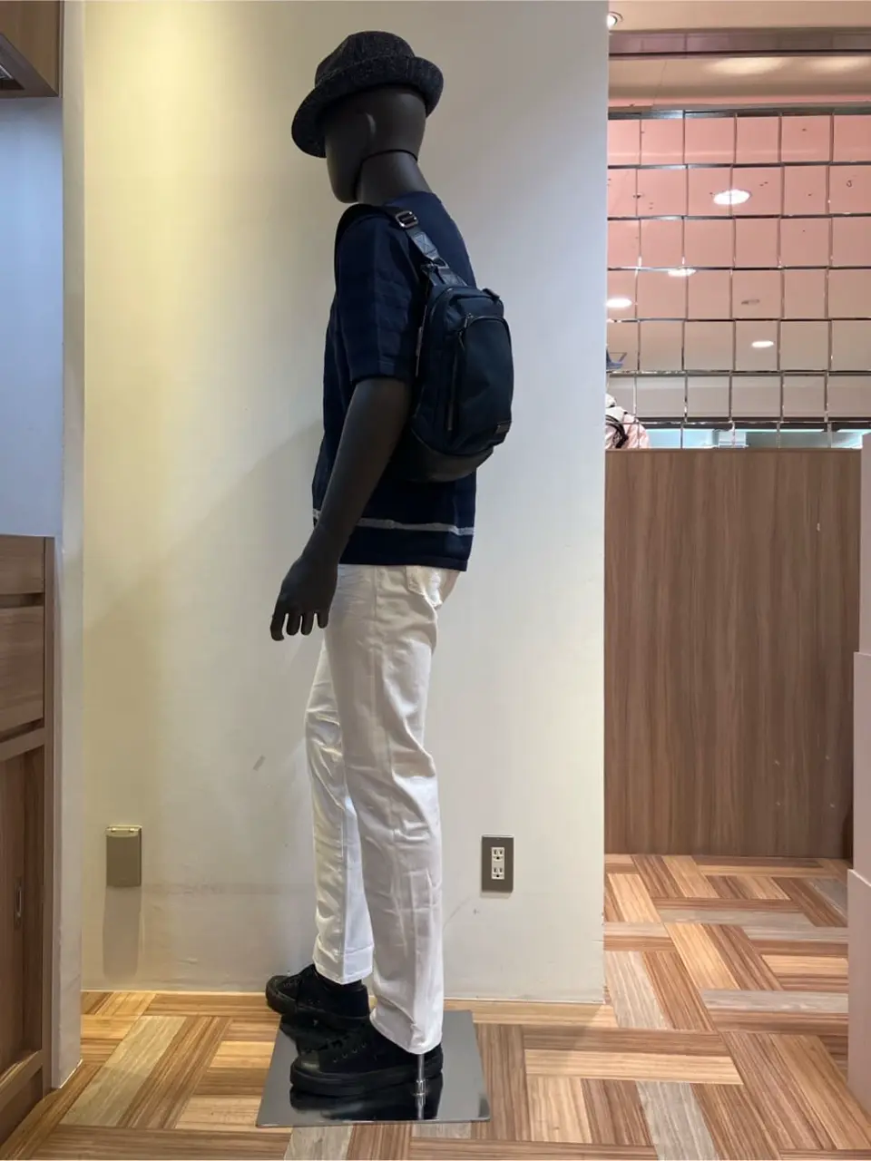 JOSEPH ABBOUD 小城 コーディネート画像