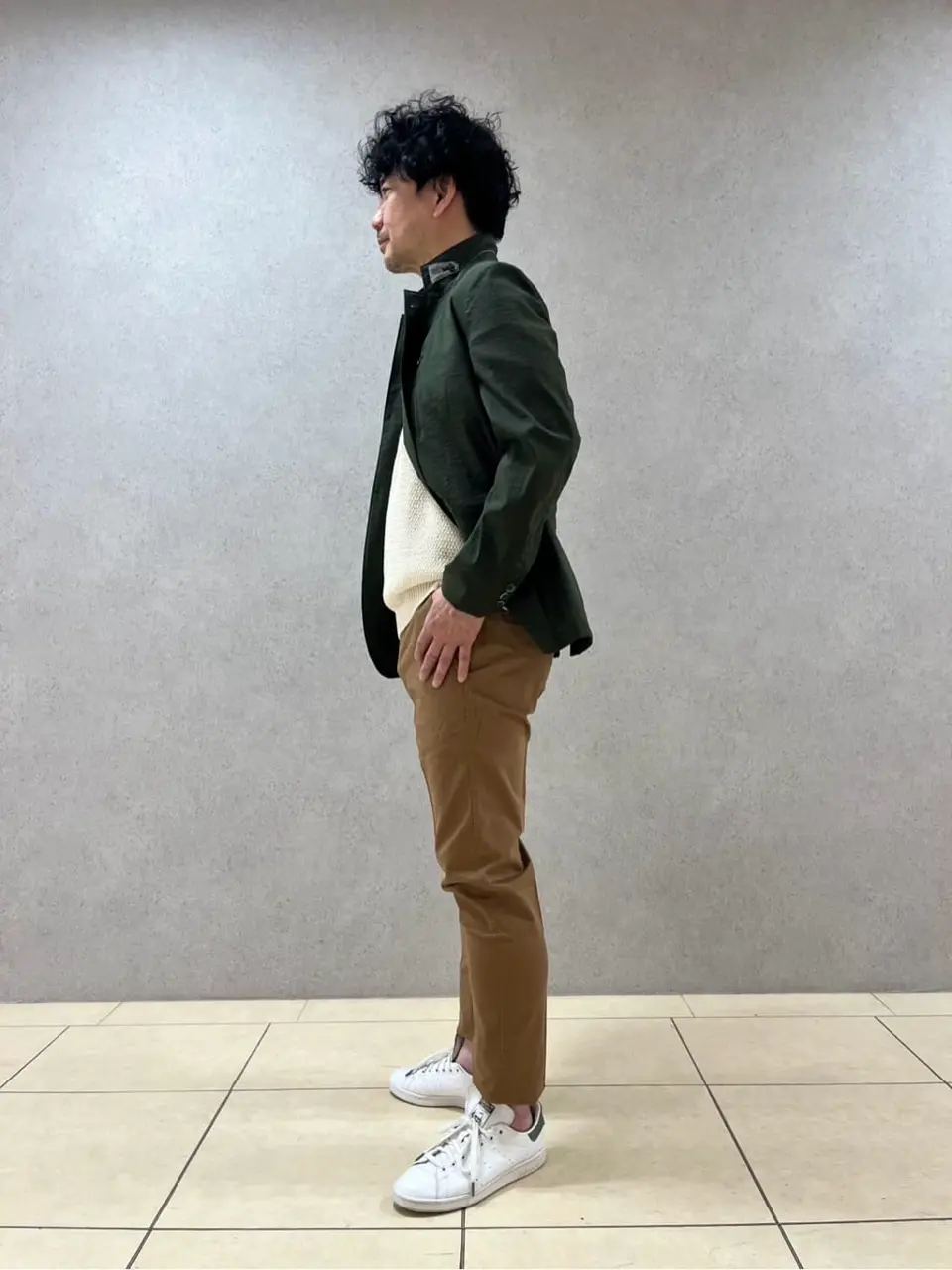 JOSEPH ABBOUD 植岡 コーディネート画像