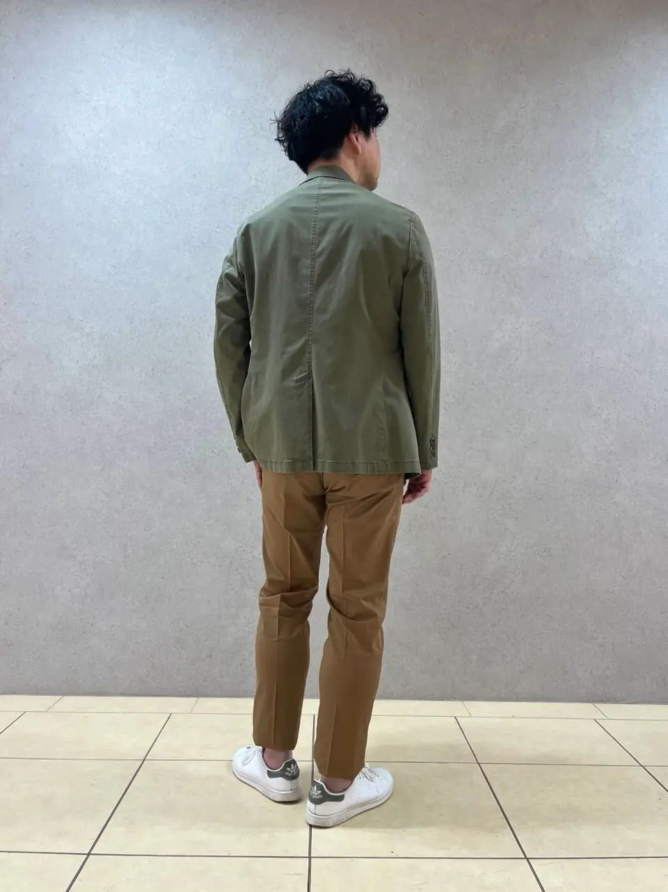 JOSEPH ABBOUD 植岡 コーディネート画像