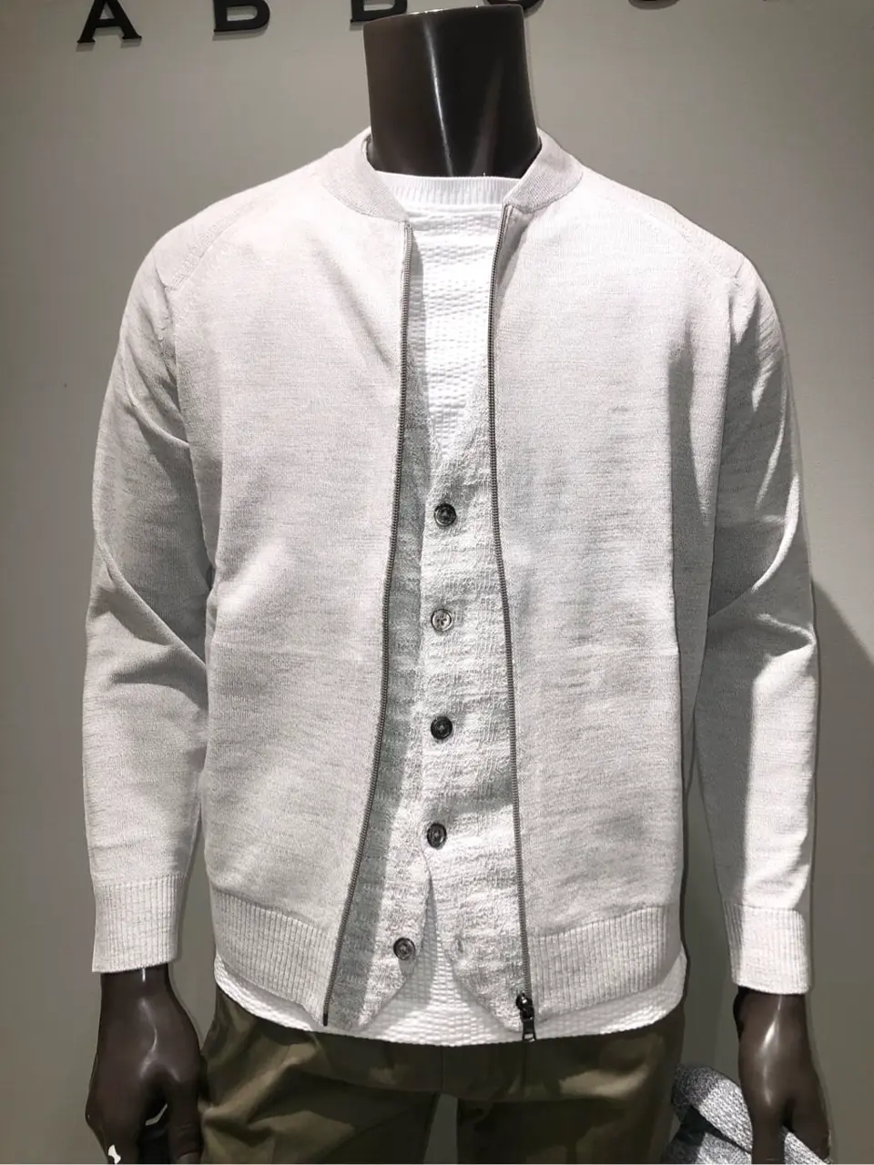 JOSEPH ABBOUD 川田 コーディネート画像