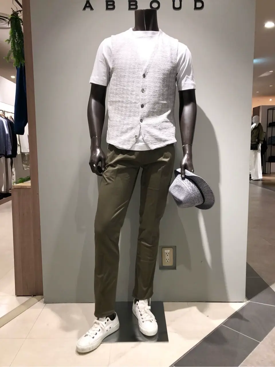 JOSEPH ABBOUD 川田 コーディネート画像