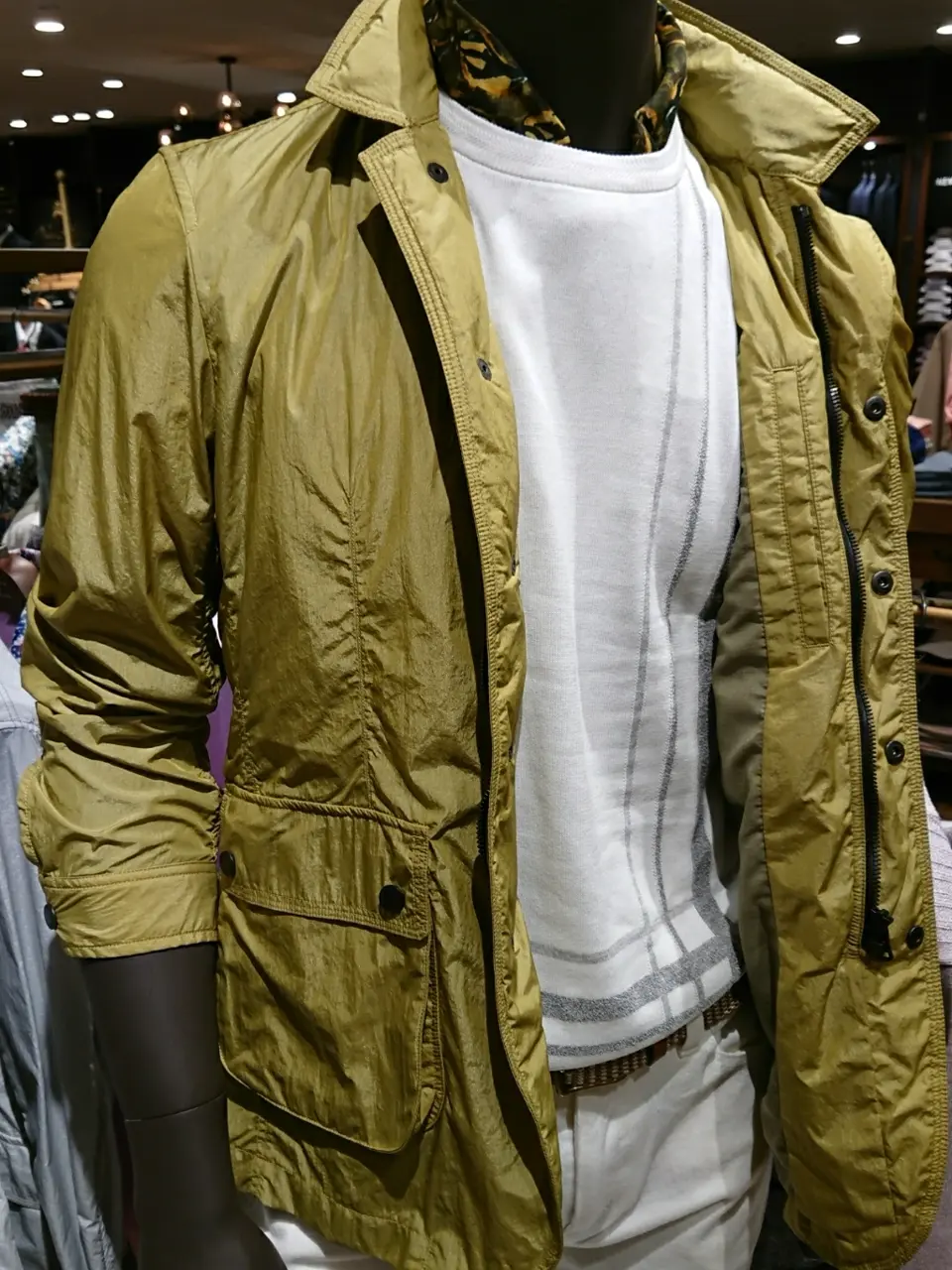 JOSEPH ABBOUD 堀口 コーディネート画像