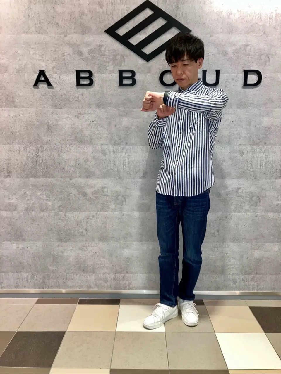 JOSEPH ABBOUD 足立 コーディネート画像