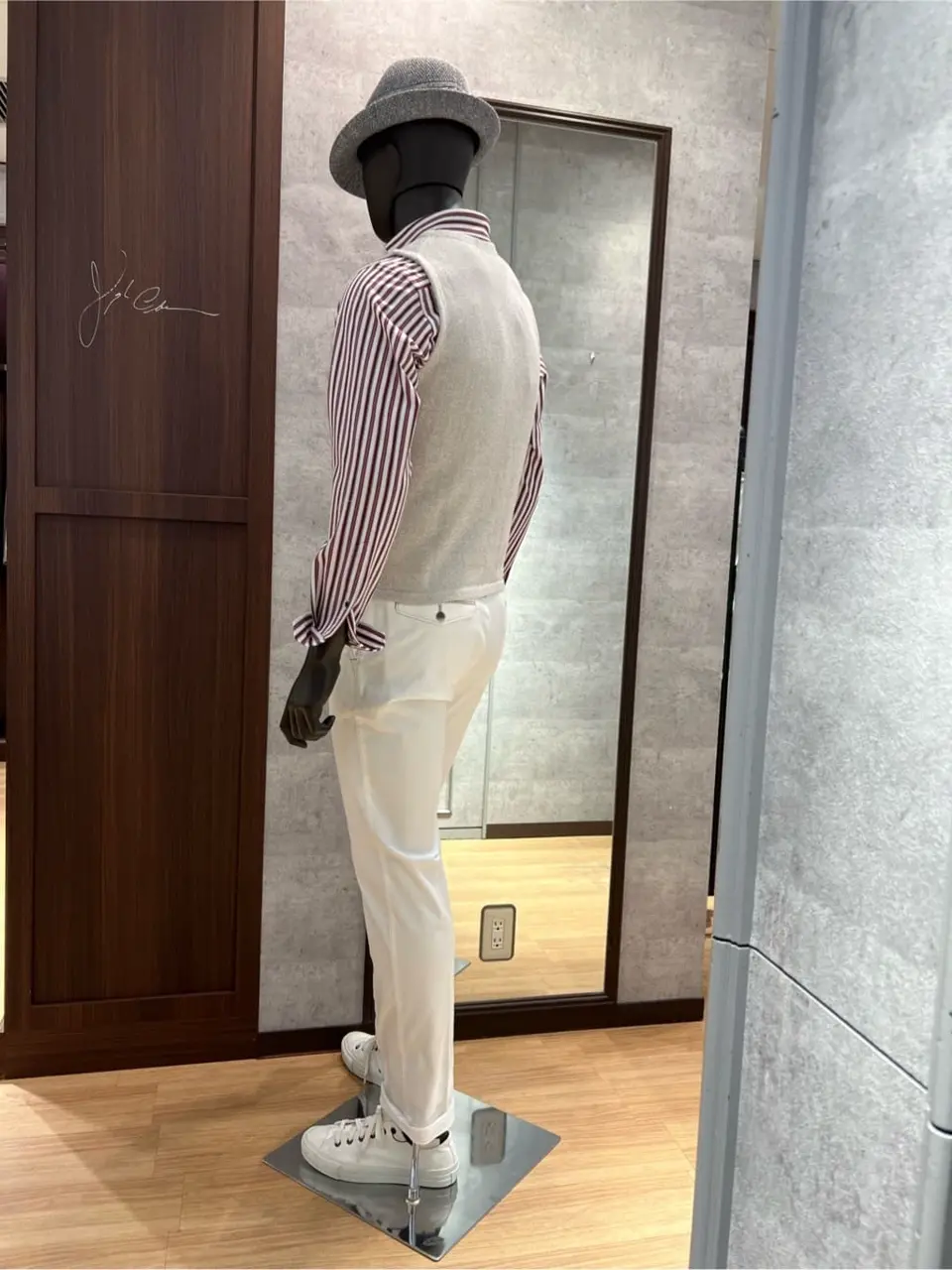 JOSEPH ABBOUD 上條 コーディネート画像