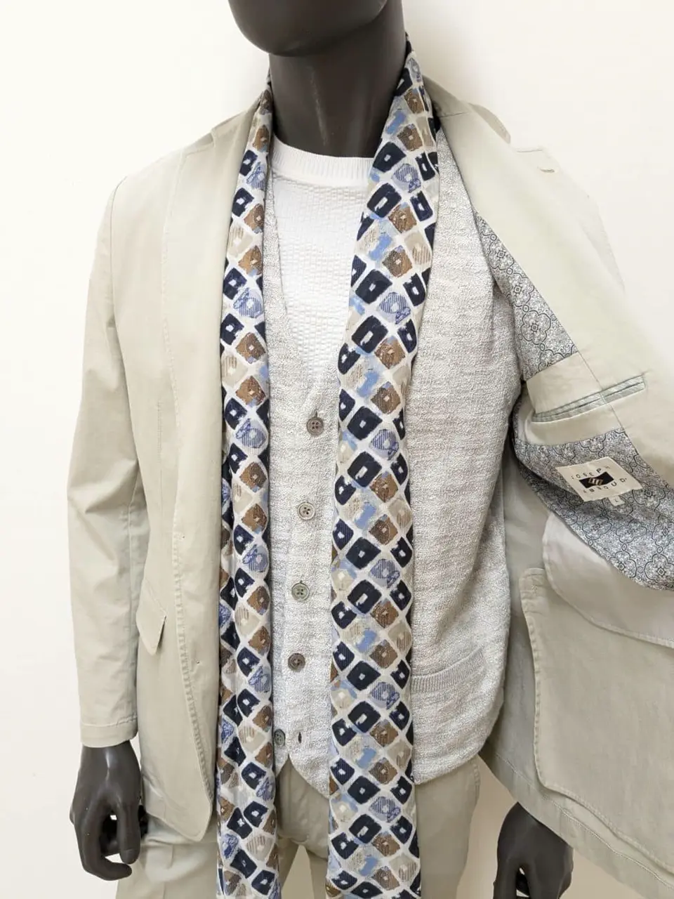 JOSEPH ABBOUD 大久 コーディネート画像