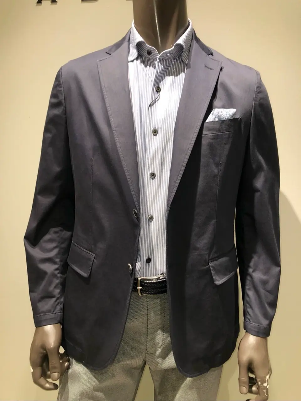 JOSEPH ABBOUD 川田 コーディネート画像