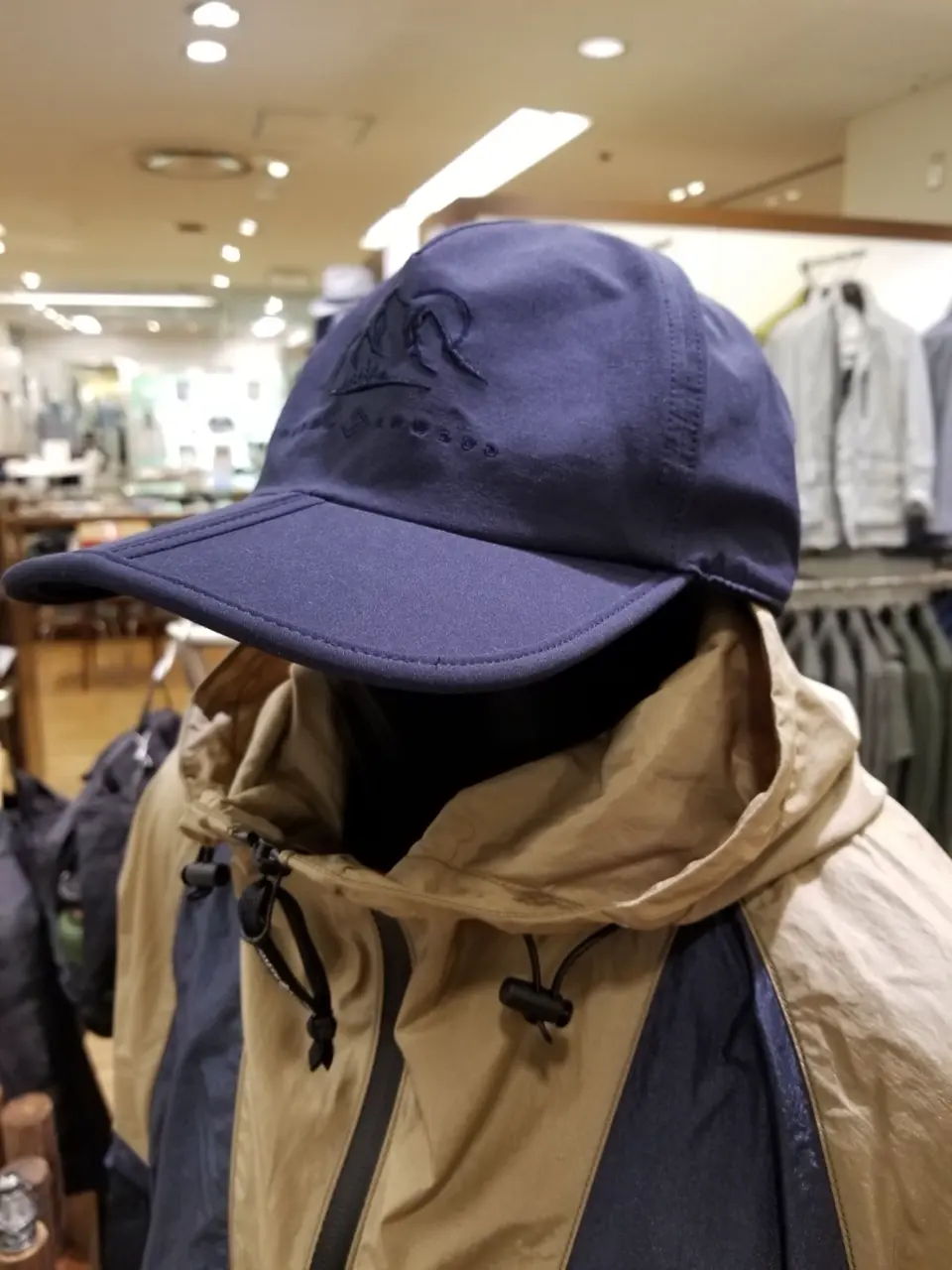 JOSEPH ABBOUD 藤川 コーディネート画像