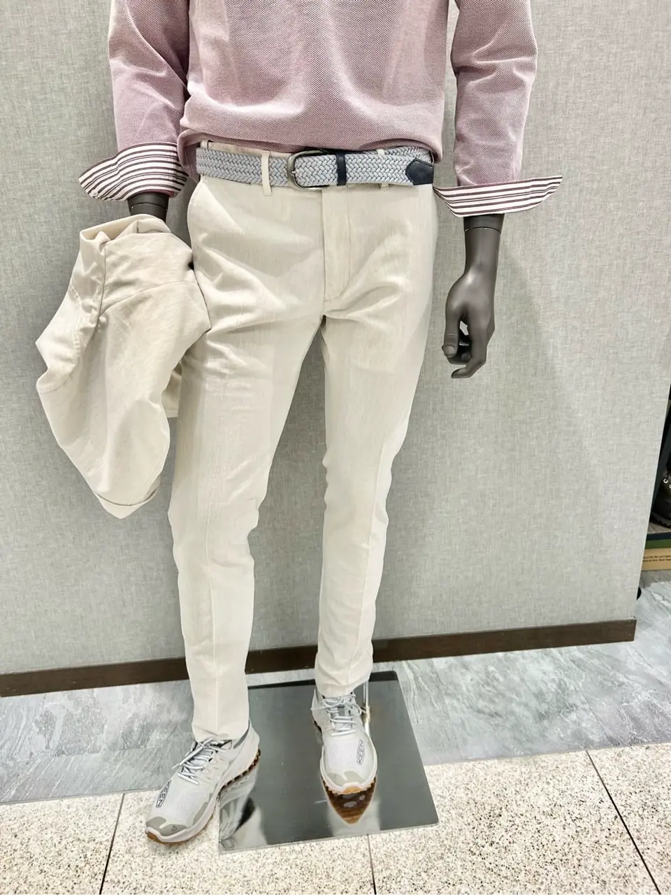 JOSEPH ABBOUD 上田 コーディネート画像