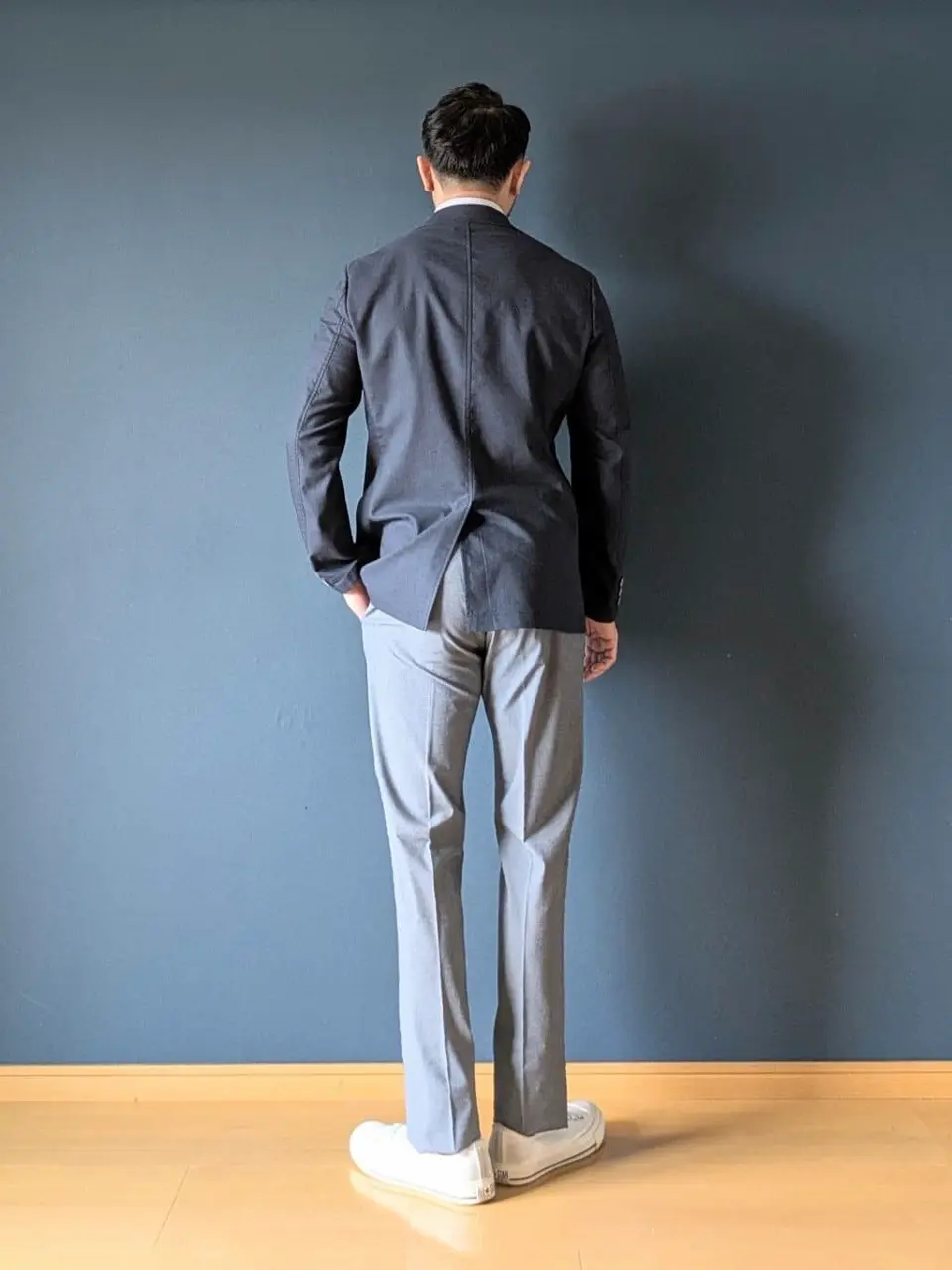 JOSEPH ABBOUD 安東 コーディネート画像