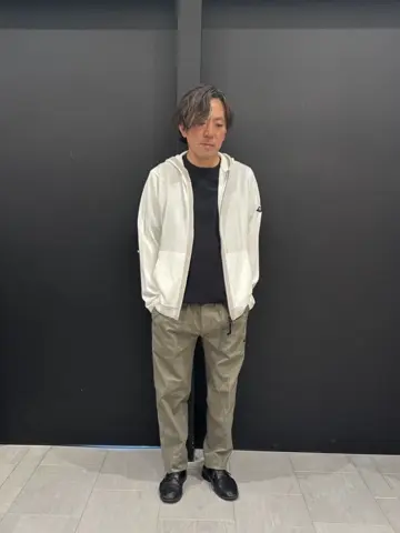 JOSEPH ABBOUD 畑岡 コーディネート画像