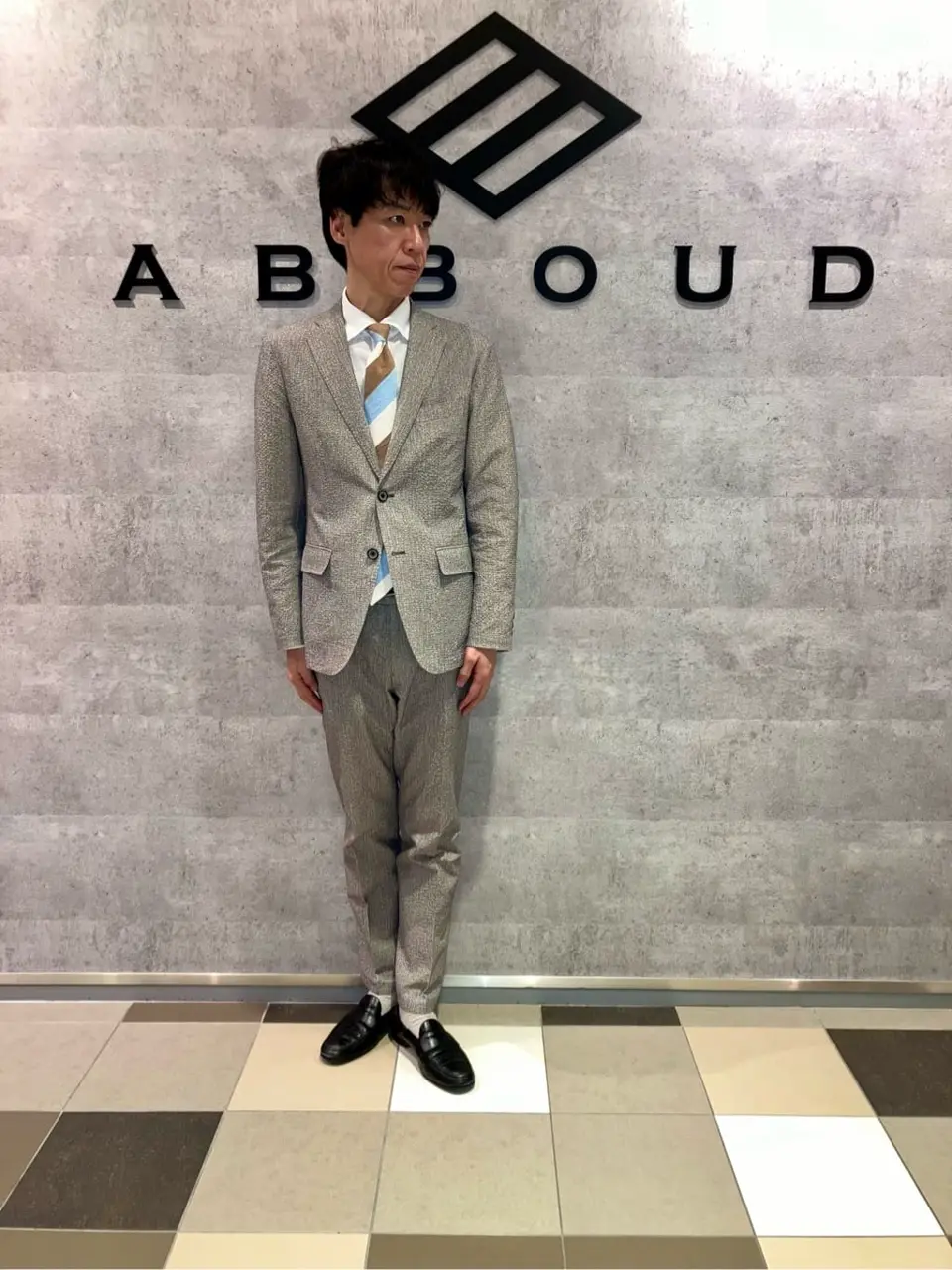 JOSEPH ABBOUD 足立 コーディネート画像