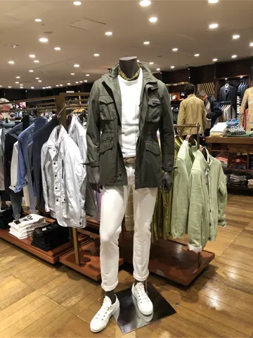 JOSEPH ABBOUD 新林 コーディネート画像