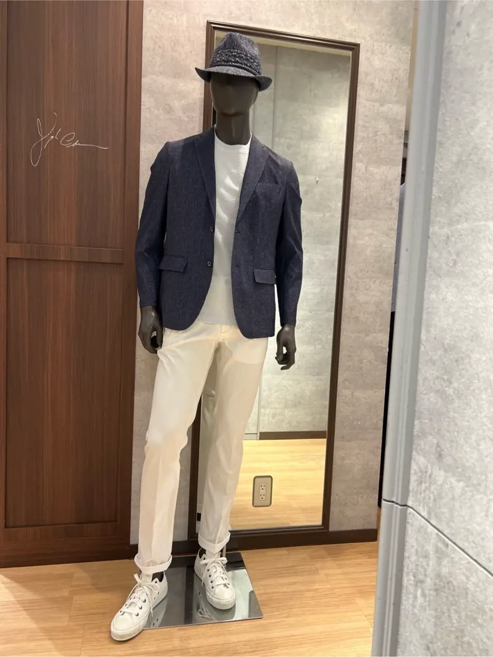 JOSEPH ABBOUD 上條 コーディネート画像