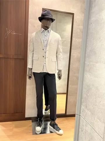 JOSEPH ABBOUD 上條 コーディネート画像