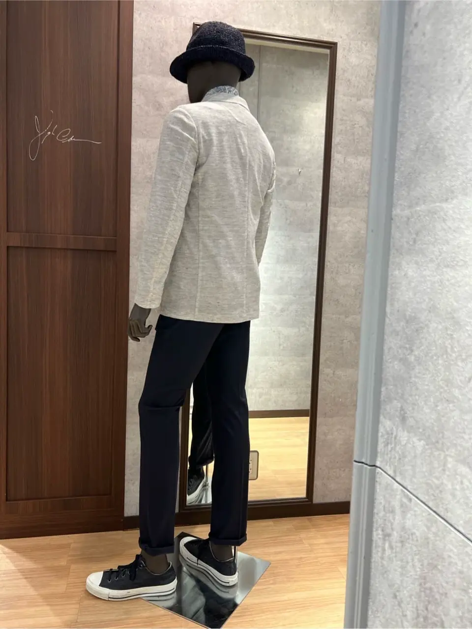 JOSEPH ABBOUD 上條 コーディネート画像