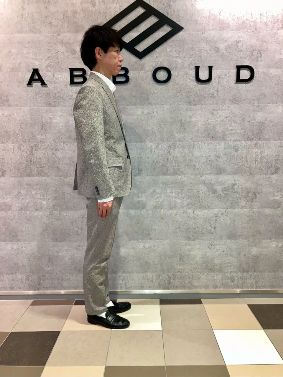 JOSEPH ABBOUD 足立 コーディネート画像