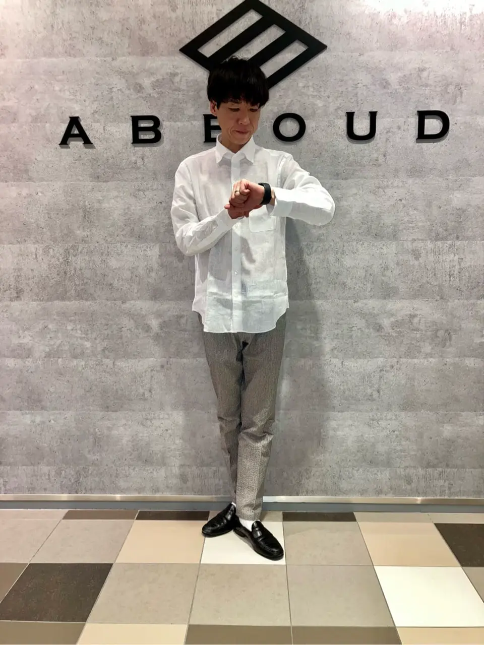 JOSEPH ABBOUD 足立 コーディネート画像