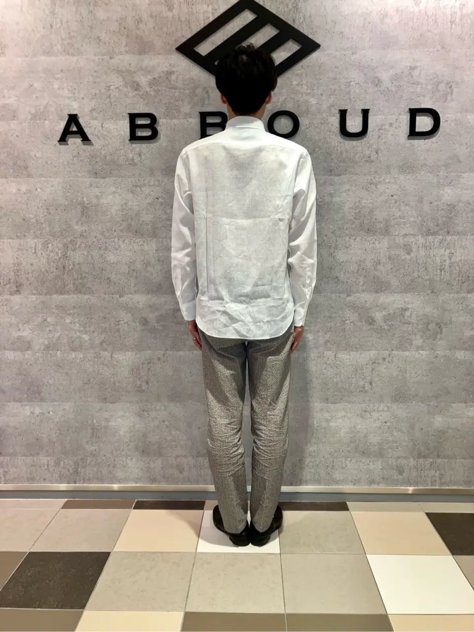 JOSEPH ABBOUD 足立 コーディネート画像