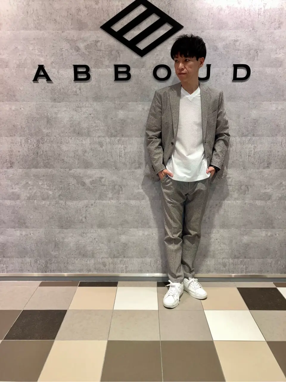 JOSEPH ABBOUD 足立 コーディネート画像