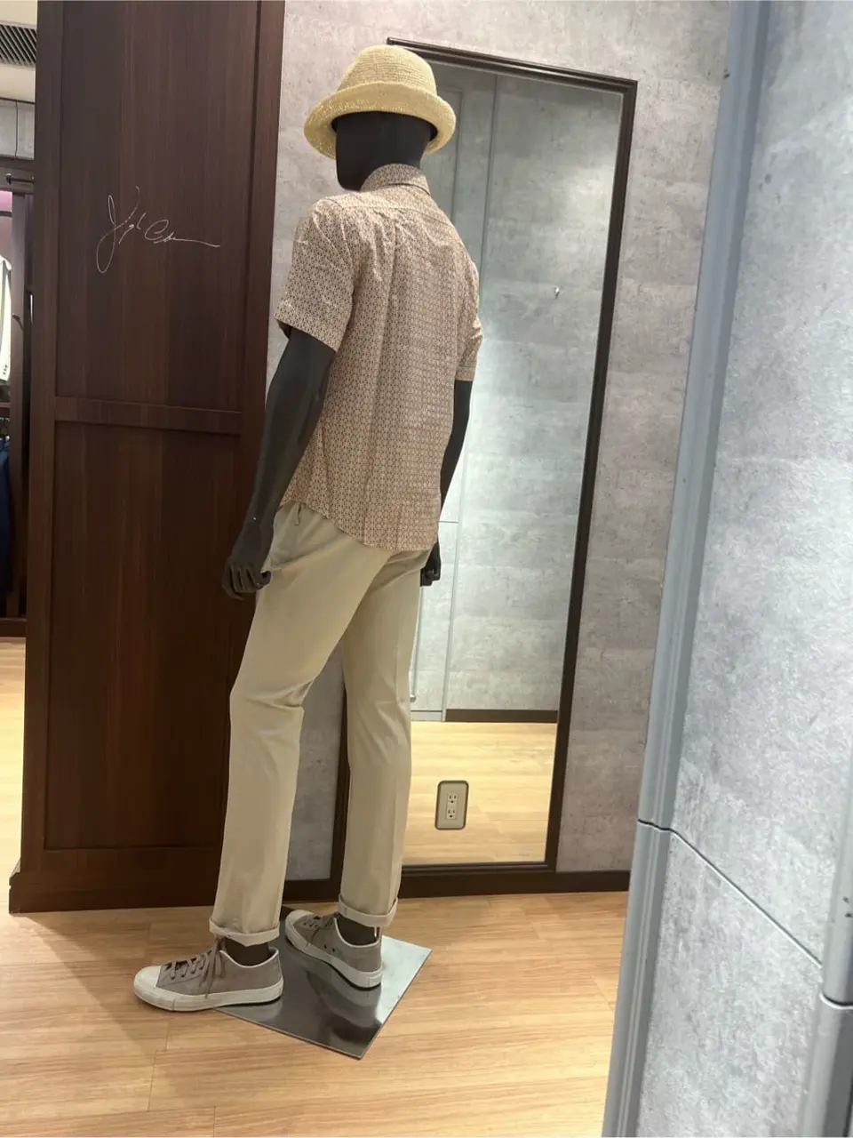 JOSEPH ABBOUD 上條 コーディネート画像