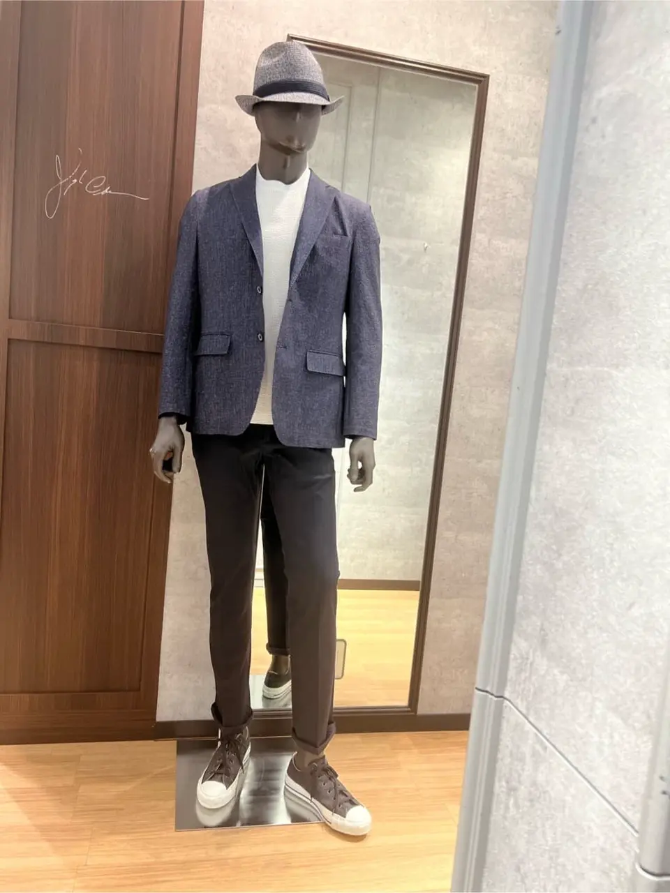 JOSEPH ABBOUD 上條 コーディネート画像