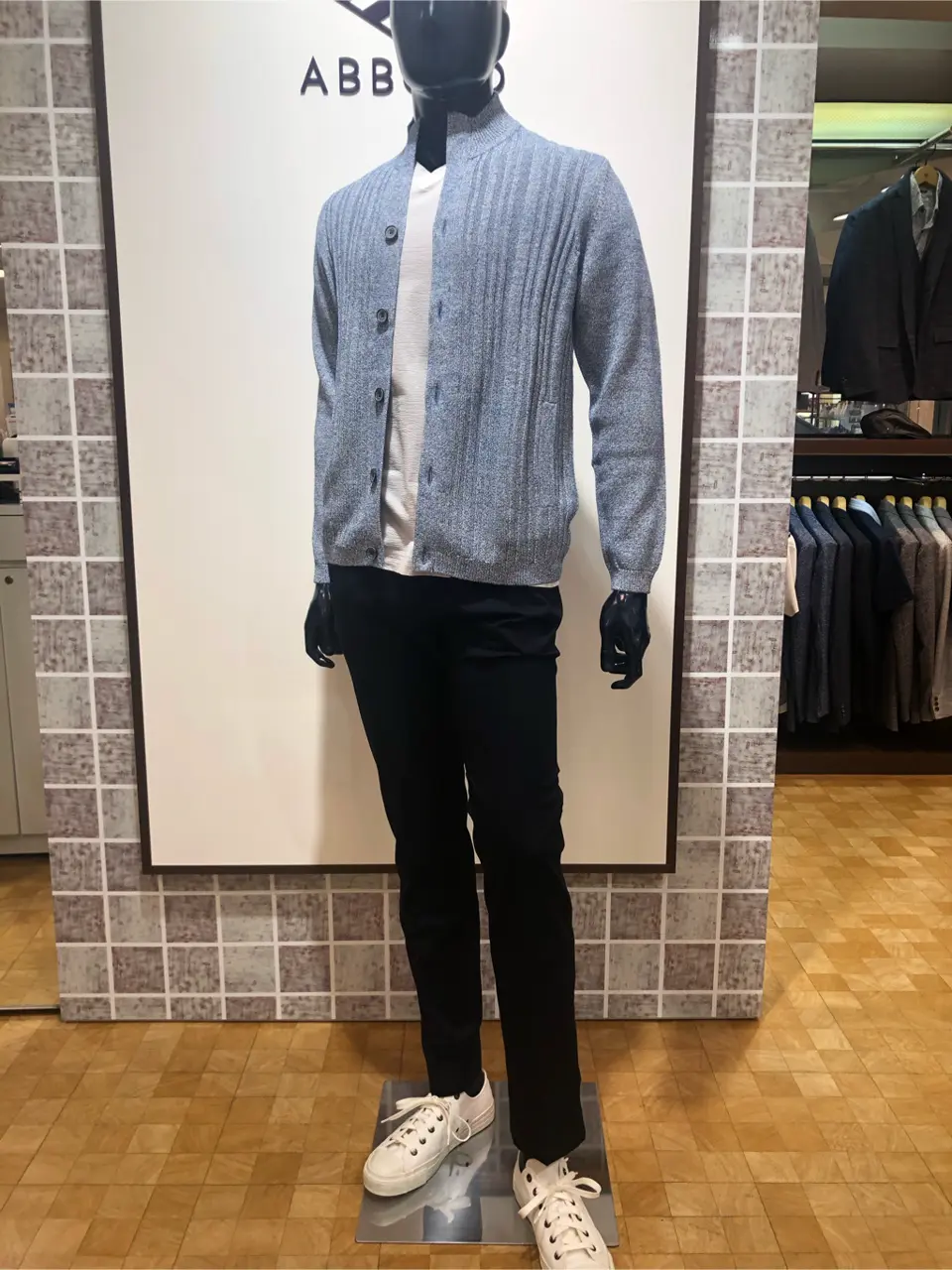 JOSEPH ABBOUD 瀬野 コーディネート画像