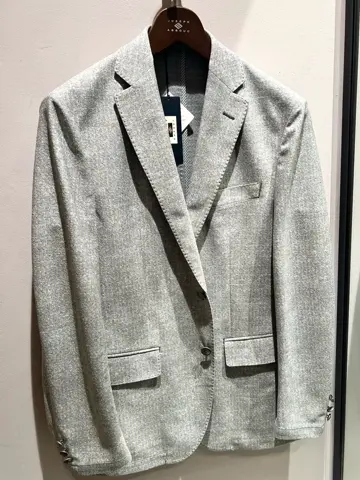 JOSEPH ABBOUD 新林 コーディネート画像