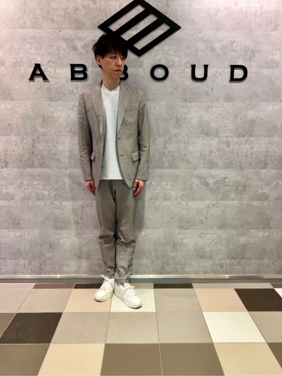 JOSEPH ABBOUD 足立 コーディネート画像